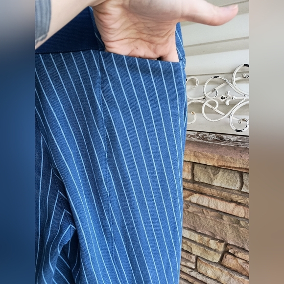Betabrand Blue Striped Yoga Pants_Medium - Picture 5 of 9